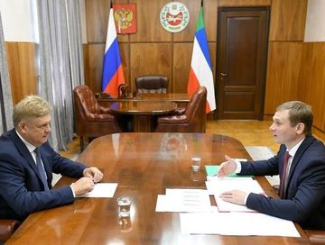 Анатолий Серышев совершил рабочую поездку в Хакасию