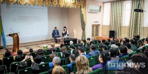 ЗАРПЛАТА ВЫРОСЛА, БЕДНОСТЬ СНИЗИЛАСЬ
