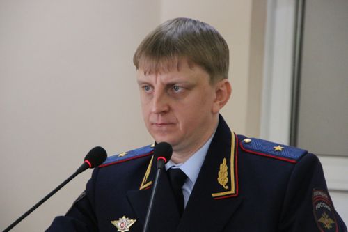 Депутаты приняли отчет министра