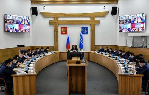 В Туве охота на бурого медведя продлена до 31 декабря