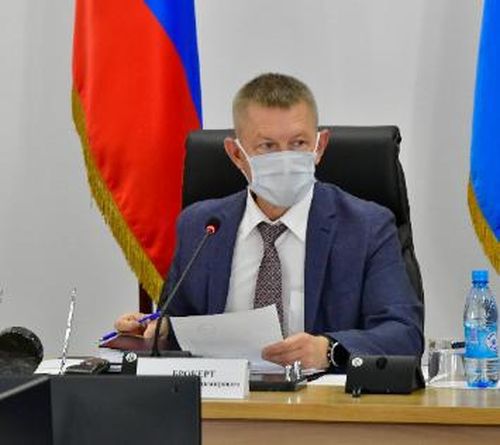 Александр Брокерт: "6500 школьников обучаются в 32 ветхих и аварийных зданиях, которые не подлежат капремонту"