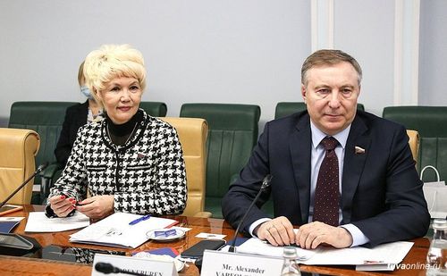 Сенатор Дина Оюн приняла участие во встрече с послом Монголии в России
