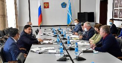 Новый регоператор по мусору отчитался Главе Тувы за первый месяц работы