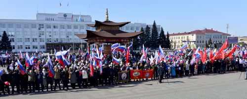 Тува за мир! За Россию! За Президента!