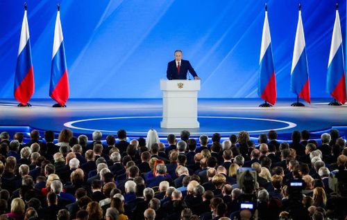 Владимир Путин в своем послании Федеральному Собранию объявил о новых мерах поддержки для семей с детьми
