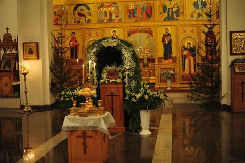 Кызылская епархия проводит праздничные Рождественские богослужения