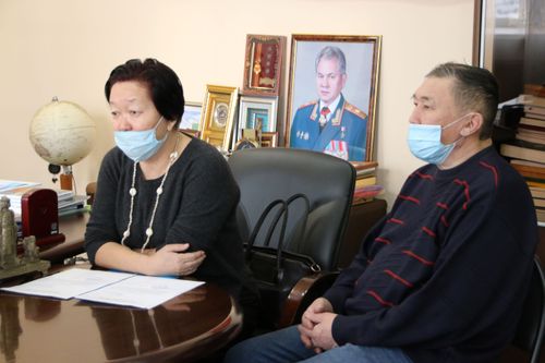В Верховном Хурале состоялась встреча с представителями Союза писателей Тувы