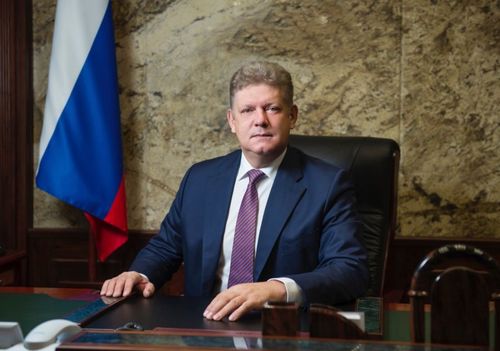 Полномочный представитель Президента России в СФО Анатолий Серышев поздравил женщин Тувы с 8 марта