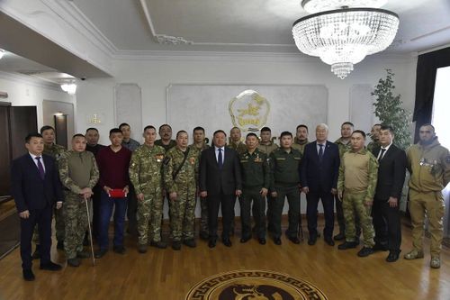 В Туве почтили память ветеранов боевых действий