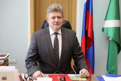 Полпред в Сибирском Федеральном округе Анатолий Серышев поздравил жителей Тувы с Днём Победы