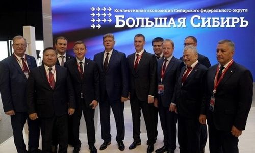 Полпред провёл рабочую встречу с заместителем Председателя Правительства Российской Федерации на полях ПМЭФ 2025