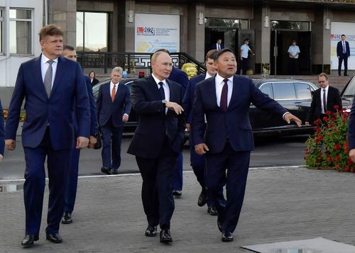 Владислав Ховалыг: "Жители Тувы высоко ценят постоянное внимание Президента к нашей республике"