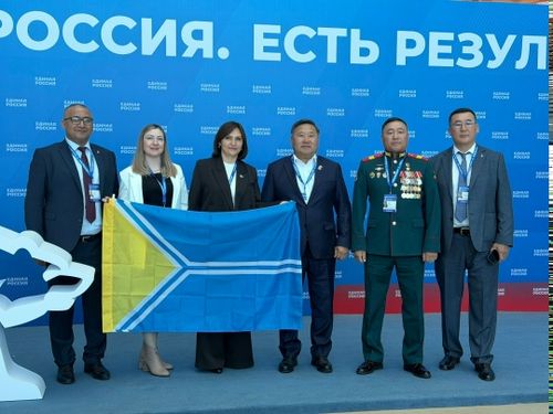 Делегация Тувы участвует в сибирском форуме «Есть результат» в Омске