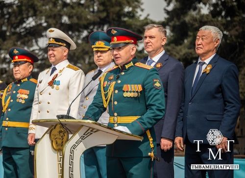 Поздравление министра обороны РФ Сергея Шойгу с Днем Победы