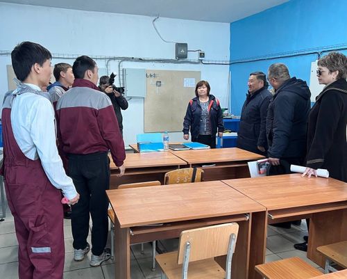 Глава Тувы Владислав Ховалыг побывал в Улуг-Хемском и Дзун- Хемчикском районах