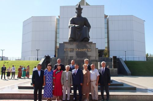 Мы не забудем о нойоне славном