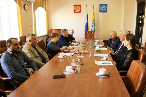 Лидеры национальных диаспор Тувы выразили поддержку Президенту России и российским военнослужащим