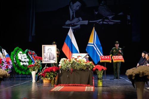 Сегодня Тува простилась с Шериг-оолом Ооржаком