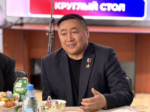 В Овюрском районе прошел круглый стол по сбору предложений в «Народную программу 2.0»