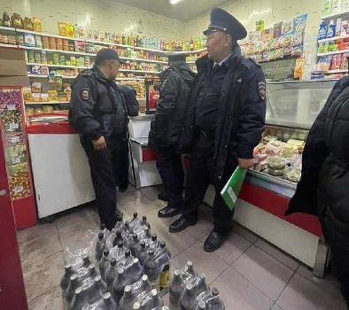 Глава Тувы запустил чат-бот "Активный гражданин Тувы", где можно сообщить о нелегальной торговле алкоголем