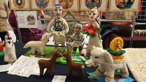 В ДНТ открылась I Республиканская выставка-конкурс «Буддийские сюжеты и мотивы в современном изобразительном и декоративно-прикладном искусстве Тувы