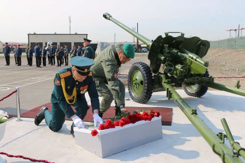 В Туве открыт памятник военнослужащим и добровольцам республики, участвовавшим в локальных войнах и военных конфликтах