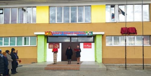 В школе села Самагалтай установили мемориальные доски в память о погибших участниках СВО