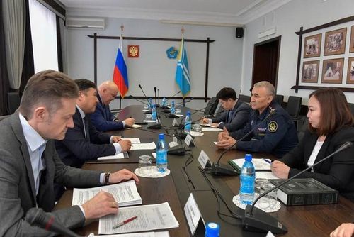 Главы Тувы Владислав Ховалыг провел совещание по исполнению поручения Президента Российской Федерации