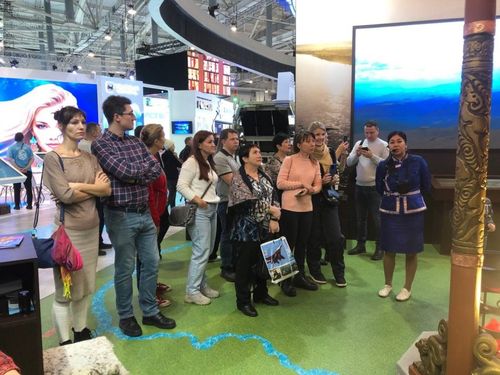 Гостей Международной выставки-форума "Россия" рассказали о традиционном жилище тувинцев