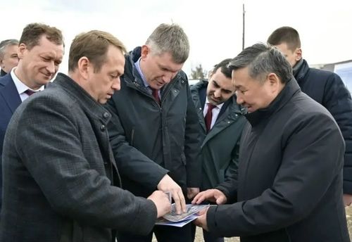 Сегодня в Туву с рабочим визитом прибыл Министр экономического развития России Максим Геннадьевич Решетников