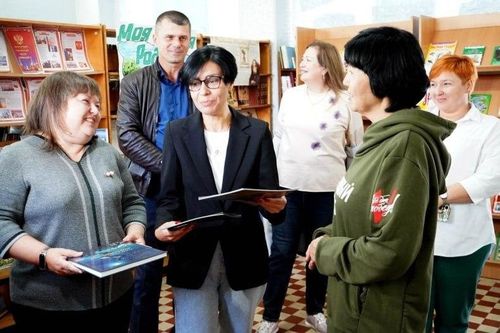 В городе Свердловске Луганской народной республики побывала делегация из Тувы