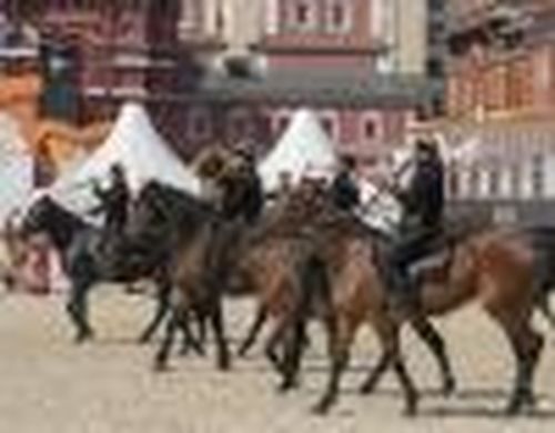 По Красной площади - оркестром