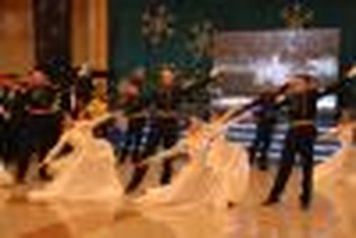 Сред шумного бала…