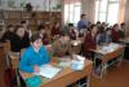С учетом практической значимости
