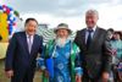 Кызыл и Хову-Аксы теперь - побратимы