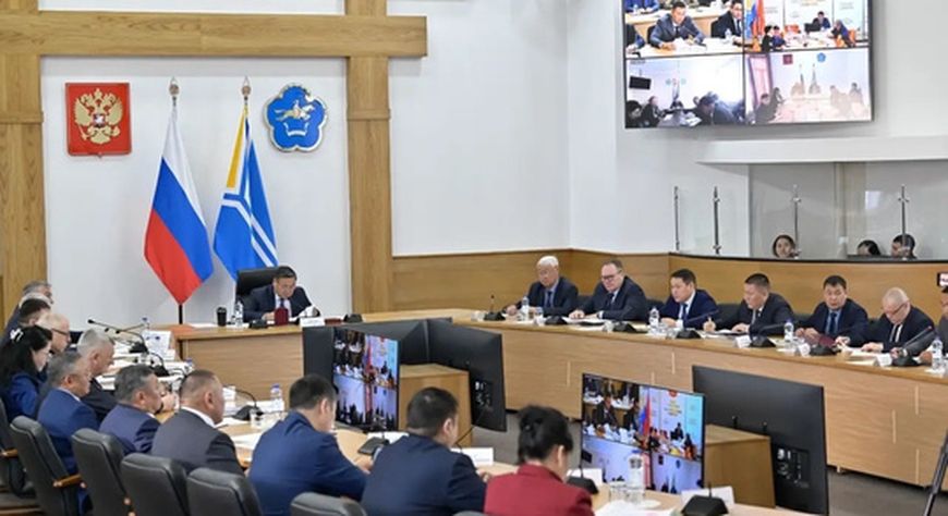 Глава Тувы представил новых членов Правительства РТ